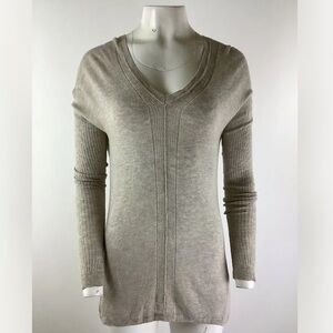 Vince Women's V-Neck Sweater - Light Gray